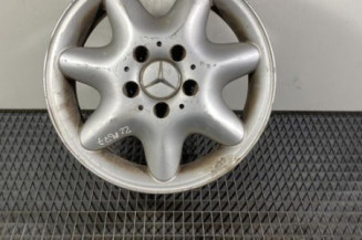 Jante MERCEDES CLASSE C 203 Photo n°1