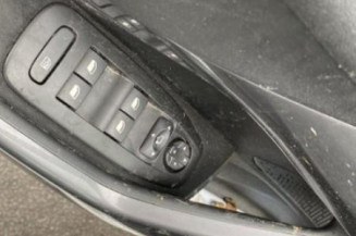 Feu arriere secondaire gauche (feux) PEUGEOT 2008 1