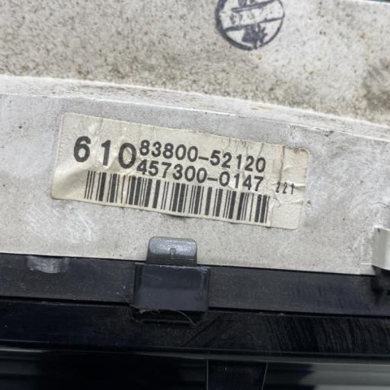Compteur TOYOTA YARIS 1 Photo n°5