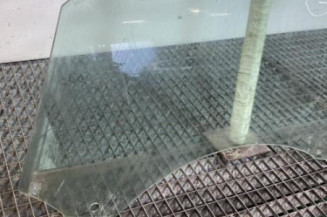 Vitre avant gauche AUDI Q5 1