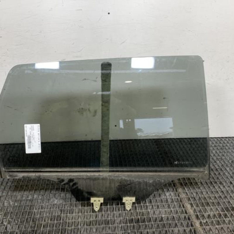 Vitre arriere droit NISSAN QASHQAI 1 Photo n°1