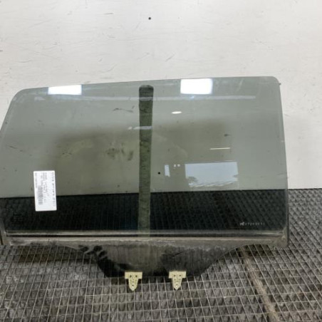 Vitre arriere droit NISSAN QASHQAI 1 Photo n°1