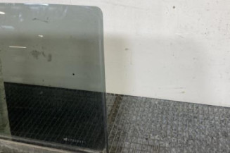 Vitre arriere droit NISSAN QASHQAI 1