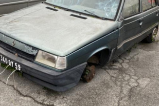 Porte avant droit RENAULT R11
