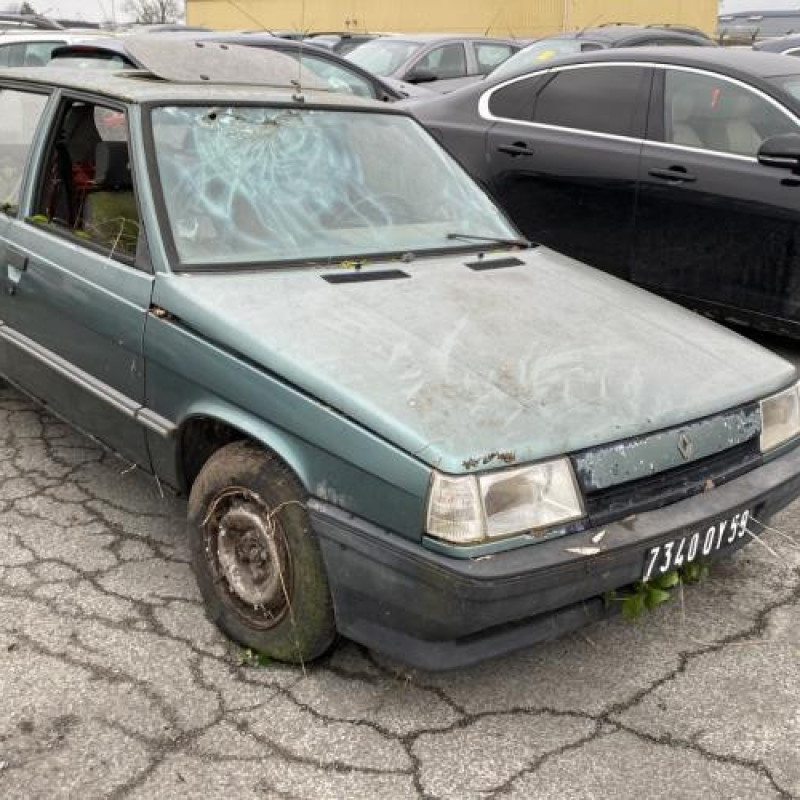 Porte avant droit RENAULT R11 Photo n°9