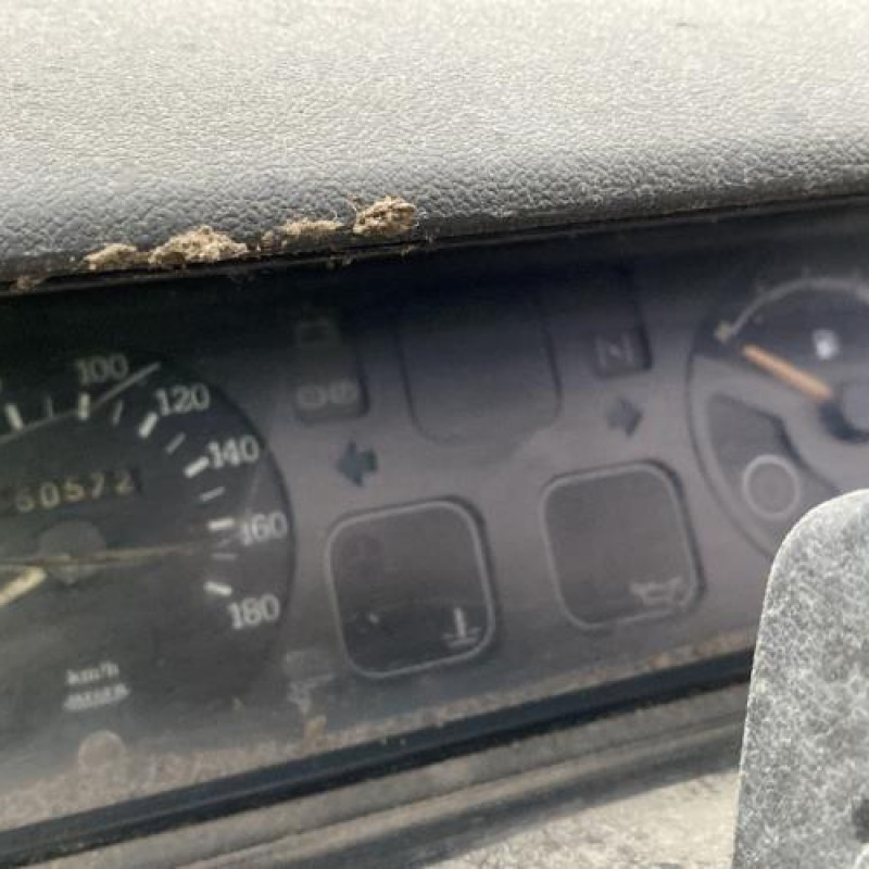 Porte avant droit RENAULT R11 Photo n°20