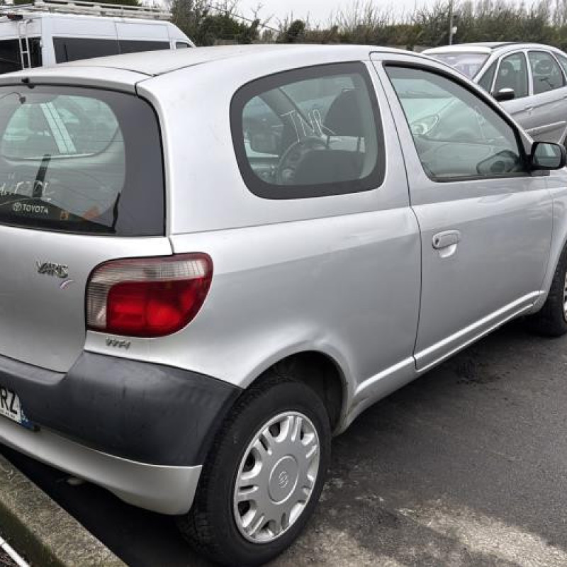 Feu arriere principal droit (feux) TOYOTA YARIS 1 Photo n°6
