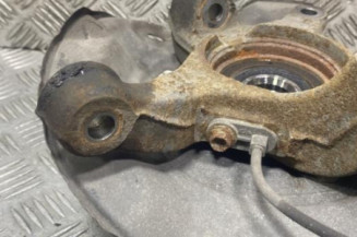 Pivot de moyeu avant droit TOYOTA YARIS 3