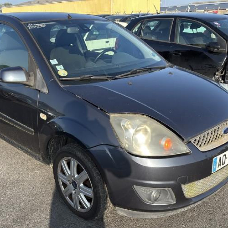 Feu arriere principal droit (feux) FORD FIESTA 5 Photo n°6