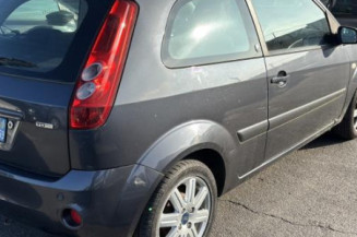 Feu arriere principal droit (feux) FORD FIESTA 5