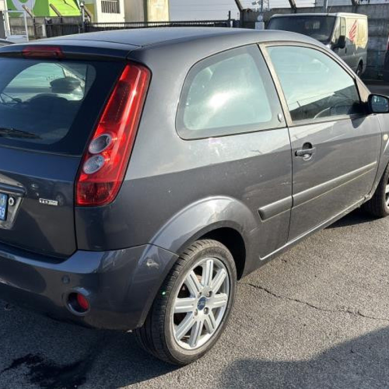Feu arriere principal droit (feux) FORD FIESTA 5 Photo n°7
