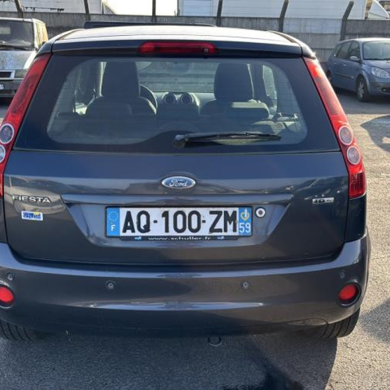 Feu arriere principal droit (feux) FORD FIESTA 5 Photo n°9