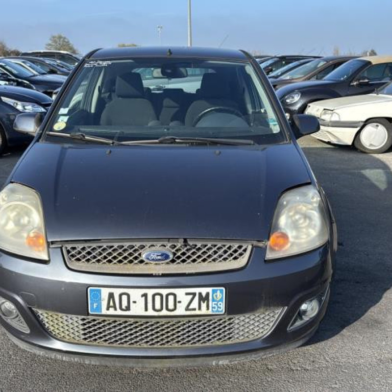 Feu arriere principal droit (feux) FORD FIESTA 5 Photo n°12