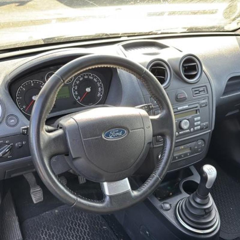 Feu arriere principal droit (feux) FORD FIESTA 5 Photo n°15