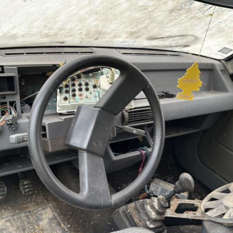 Calandre RENAULT SUPER 5 Photo n°11
