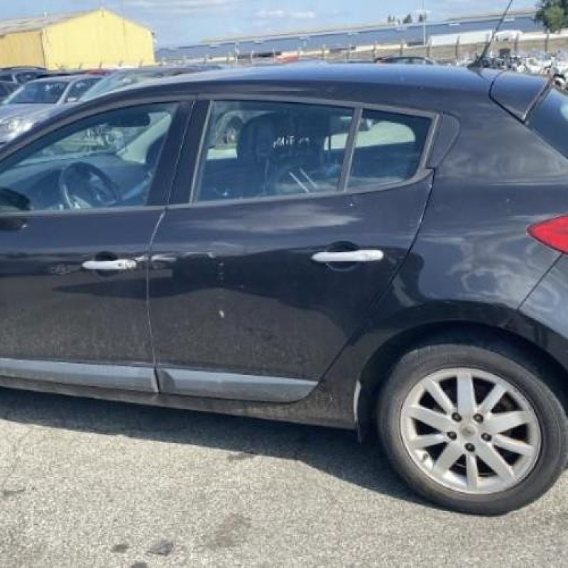 Aile avant droit RENAULT MEGANE 3 Photo n°12