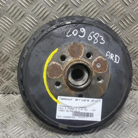 Tambour arriere droit VOLKSWAGEN POLO 6 Photo n°1