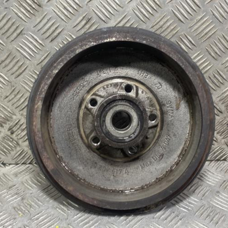 Tambour arriere gauche VOLKSWAGEN POLO 6 Photo n°3