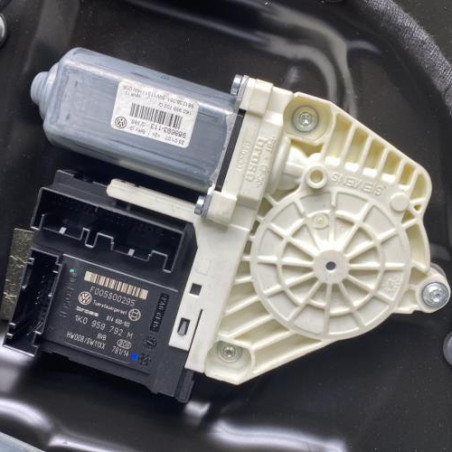 Leve vitre electrique avant droit VOLKSWAGEN PASSAT 5