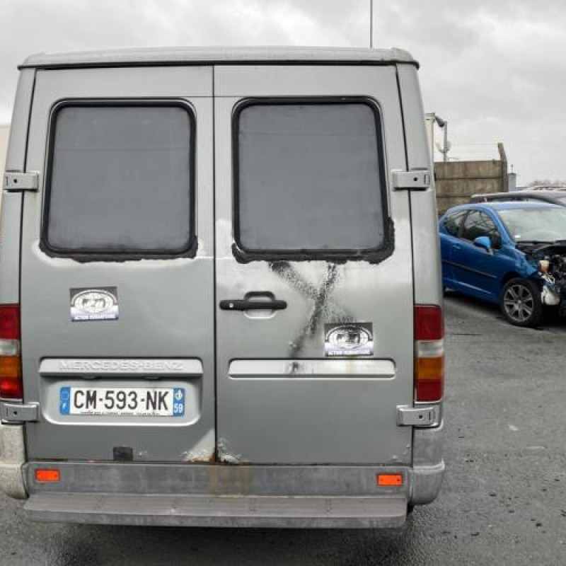 Calandre MERCEDES SPRINTER 1 Photo n°9