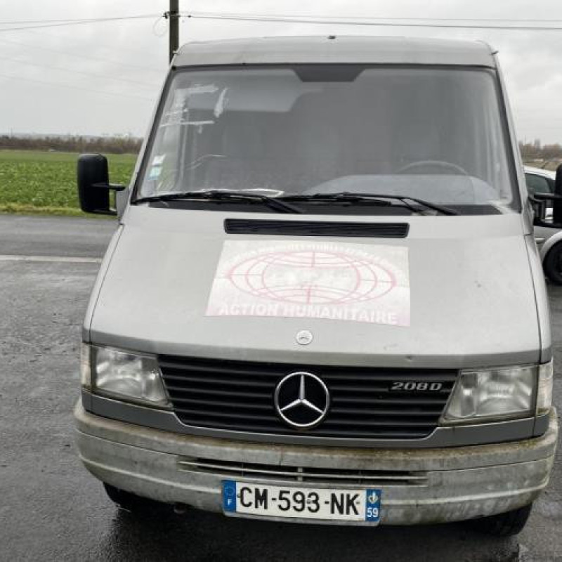Calandre MERCEDES SPRINTER 1 Photo n°13