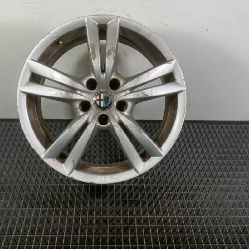 Jante ALFA ROMEO 159 Photo n°1