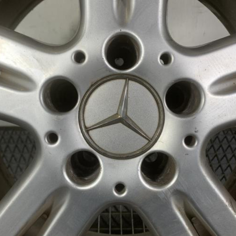 Jante MERCEDES CLASSE E 211 Photo n°2