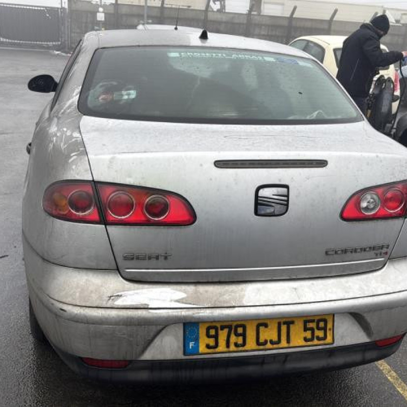 Aile avant droit SEAT CORDOBA 2 Photo n°10