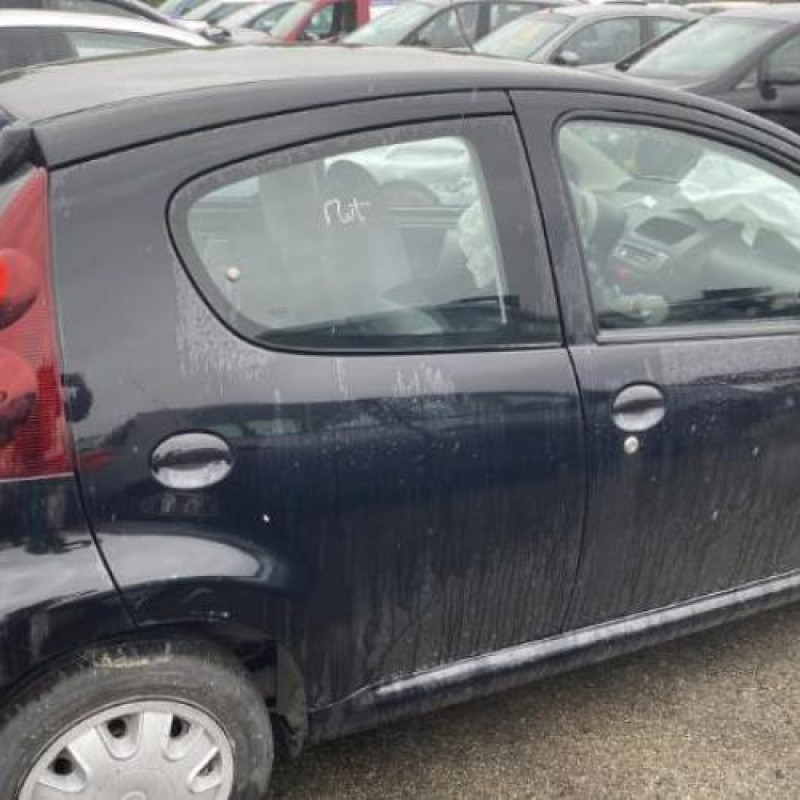 Porte avant gauche PEUGEOT 107 Photo n°9