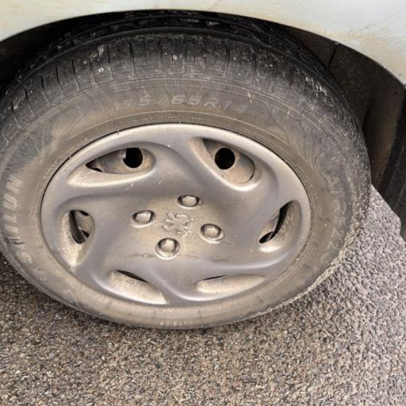 Boitier BSI PEUGEOT 206 Photo n°18