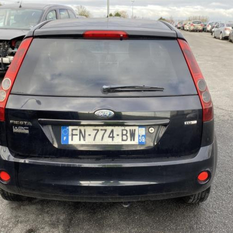 Malle/Hayon arriere FORD FIESTA 5 Photo n°17