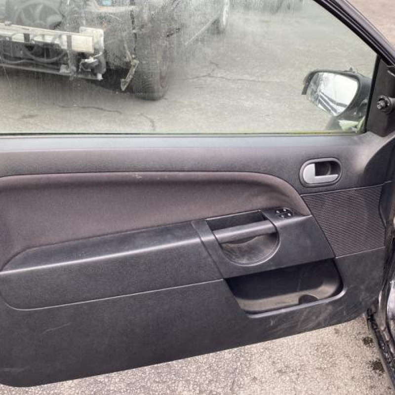 Porte avant gauche FORD FIESTA 5 Photo n°15