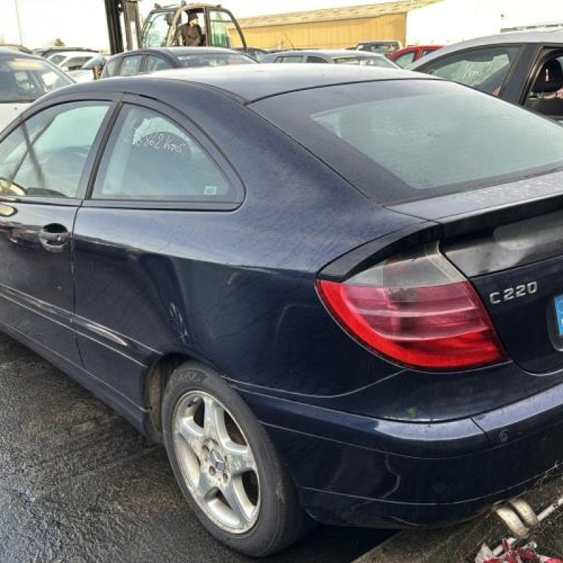 Feu arriere principal droit (feux) MERCEDES CLASSE C 203 COUPE SPORT Photo n°7