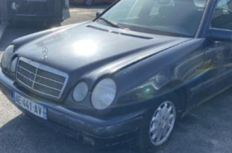 Feu arriere principal droit (feux) MERCEDES CLASSE E 210