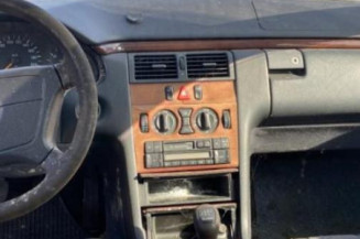 Feu arriere principal droit (feux) MERCEDES CLASSE E 210