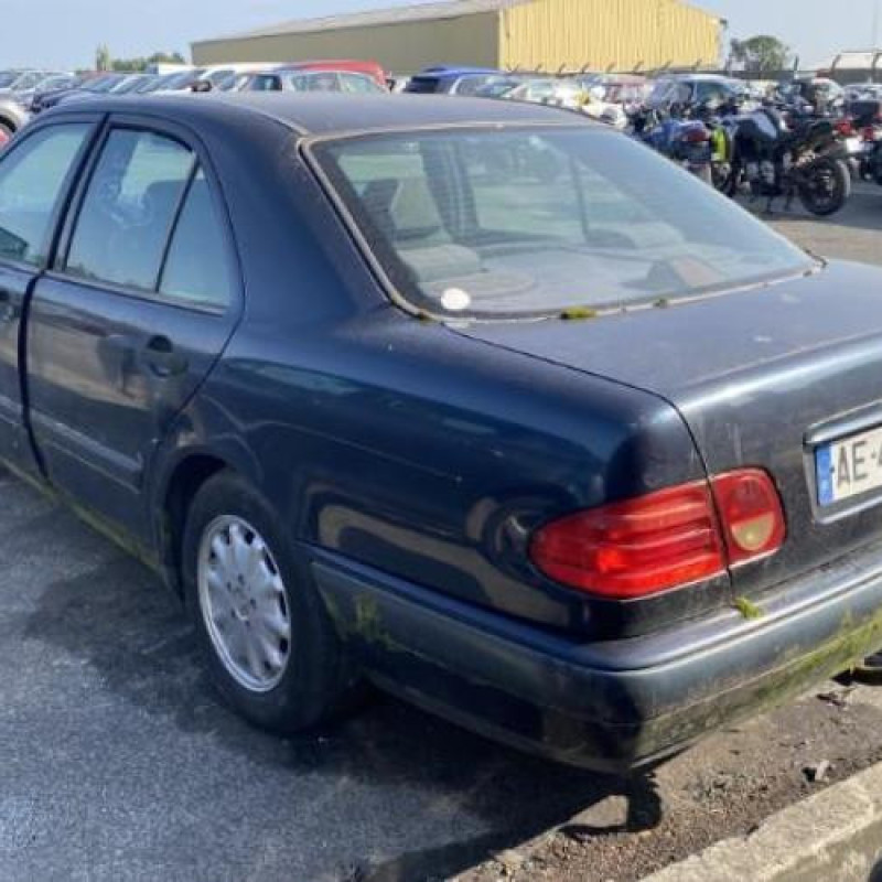 Commande chauffage MERCEDES CLASSE E 210 Photo n°8