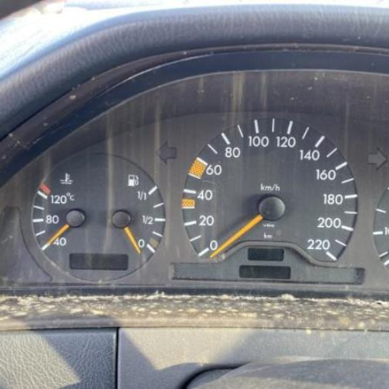Commande chauffage MERCEDES CLASSE E 210 Photo n°18