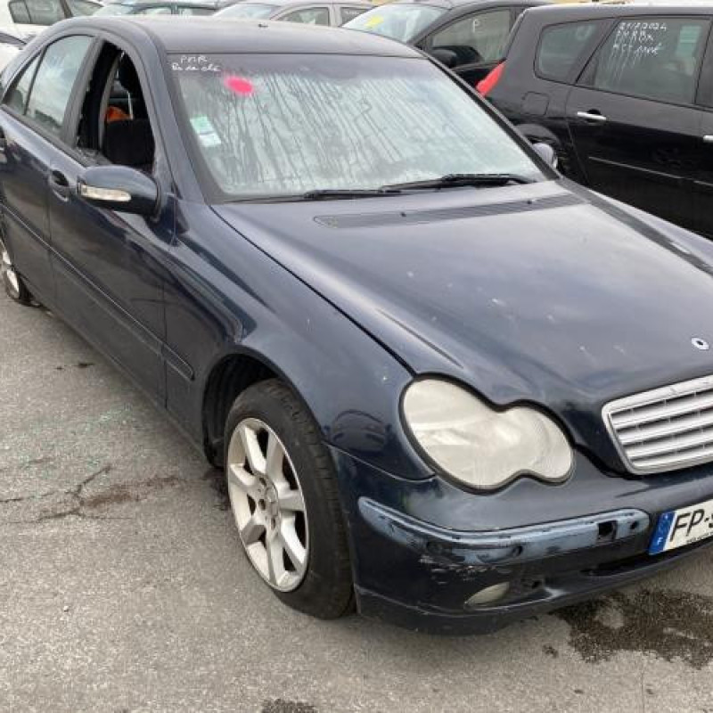 Capot MERCEDES CLASSE C 203 Photo n°13