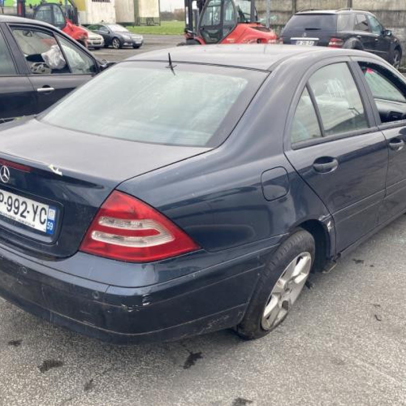 Capot MERCEDES CLASSE C 203 Photo n°14
