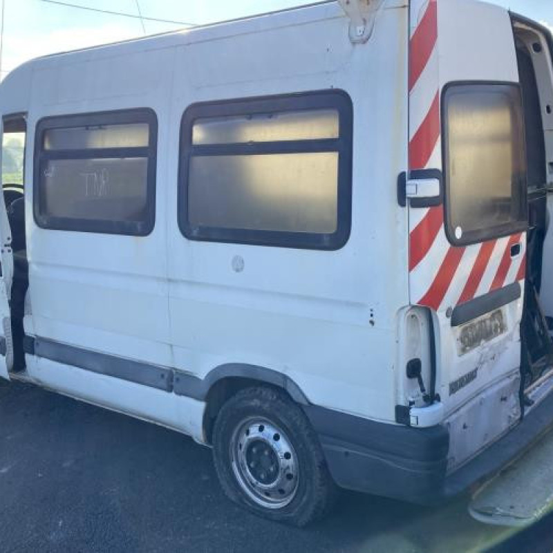 Moteur essuie glace avant RENAULT MASTER 2 Photo n°11