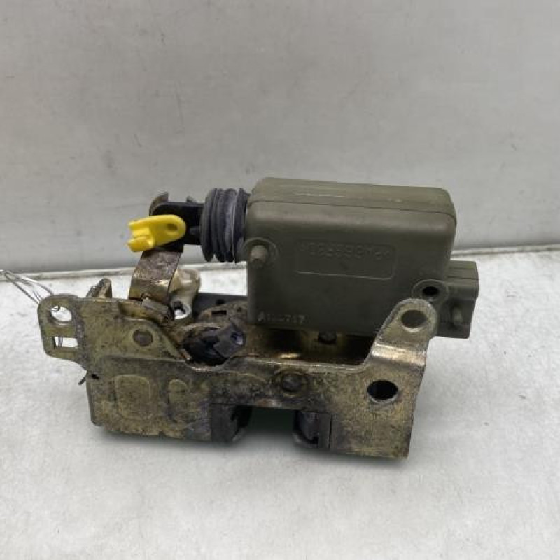 Serrure avant gauche RENAULT MASTER 2 Photo n°4