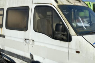 Serrure avant gauche RENAULT MASTER 2