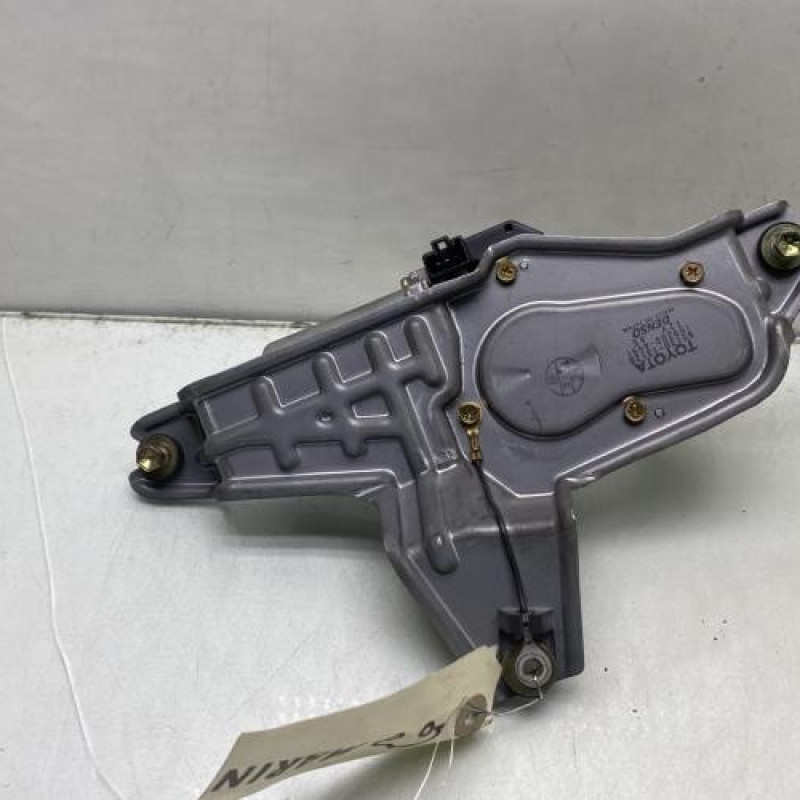Moteur essuie glace arriere TOYOTA COROLLA VERSO 1 Photo n°2