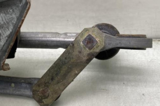 Moteur essuie glace avant RENAULT SCENIC 1