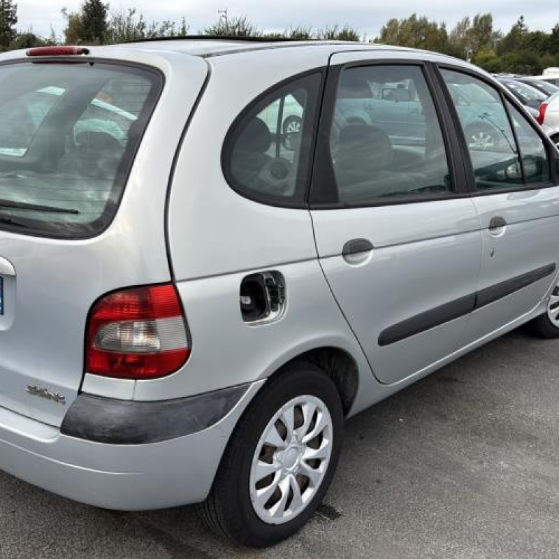 Serrure avant droit RENAULT SCENIC 1 Photo n°7