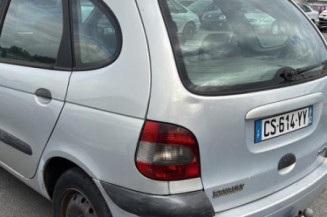 Serrure avant droit RENAULT SCENIC 1