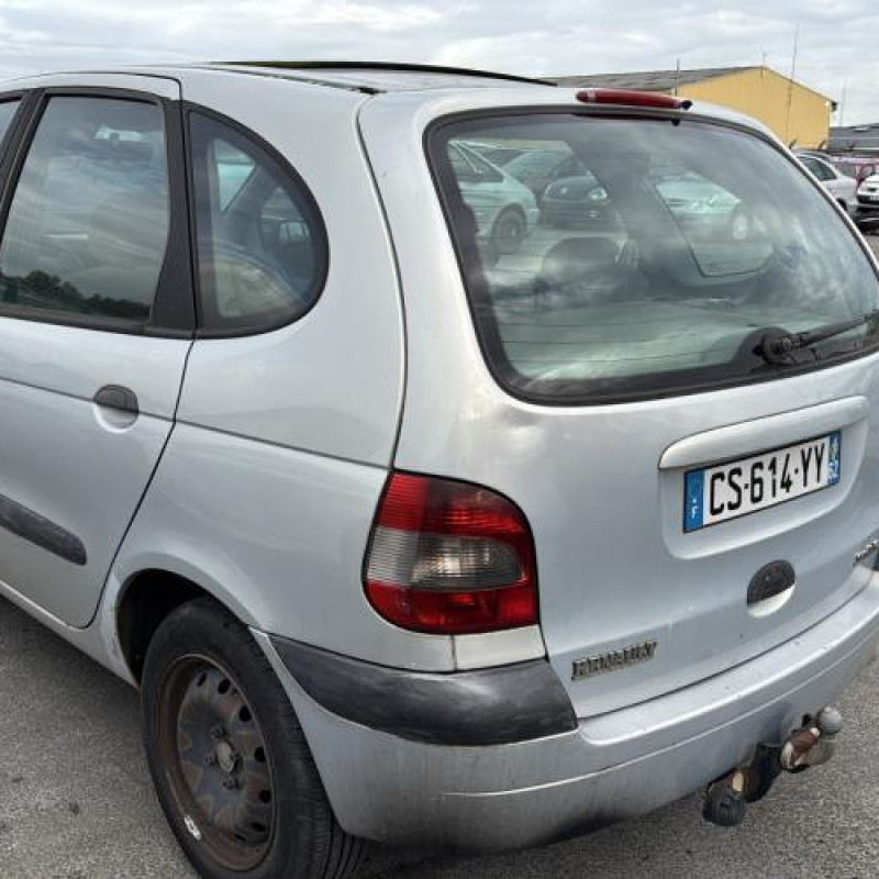 Serrure avant droit RENAULT SCENIC 1 Photo n°8