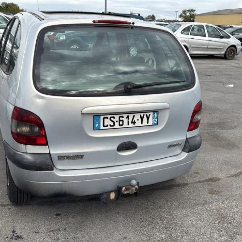 Serrure avant droit RENAULT SCENIC 1 Photo n°9