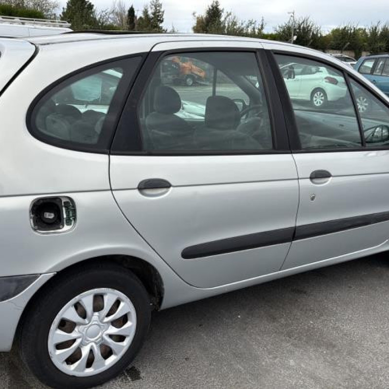 Serrure avant droit RENAULT SCENIC 1 Photo n°11