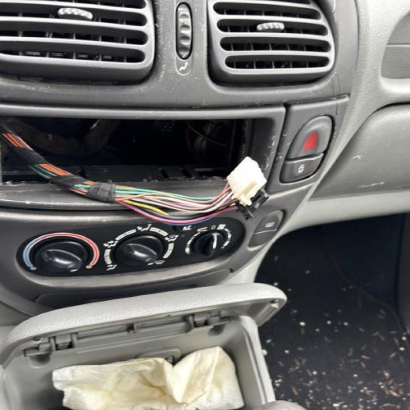 Serrure avant droit RENAULT SCENIC 1 Photo n°20
